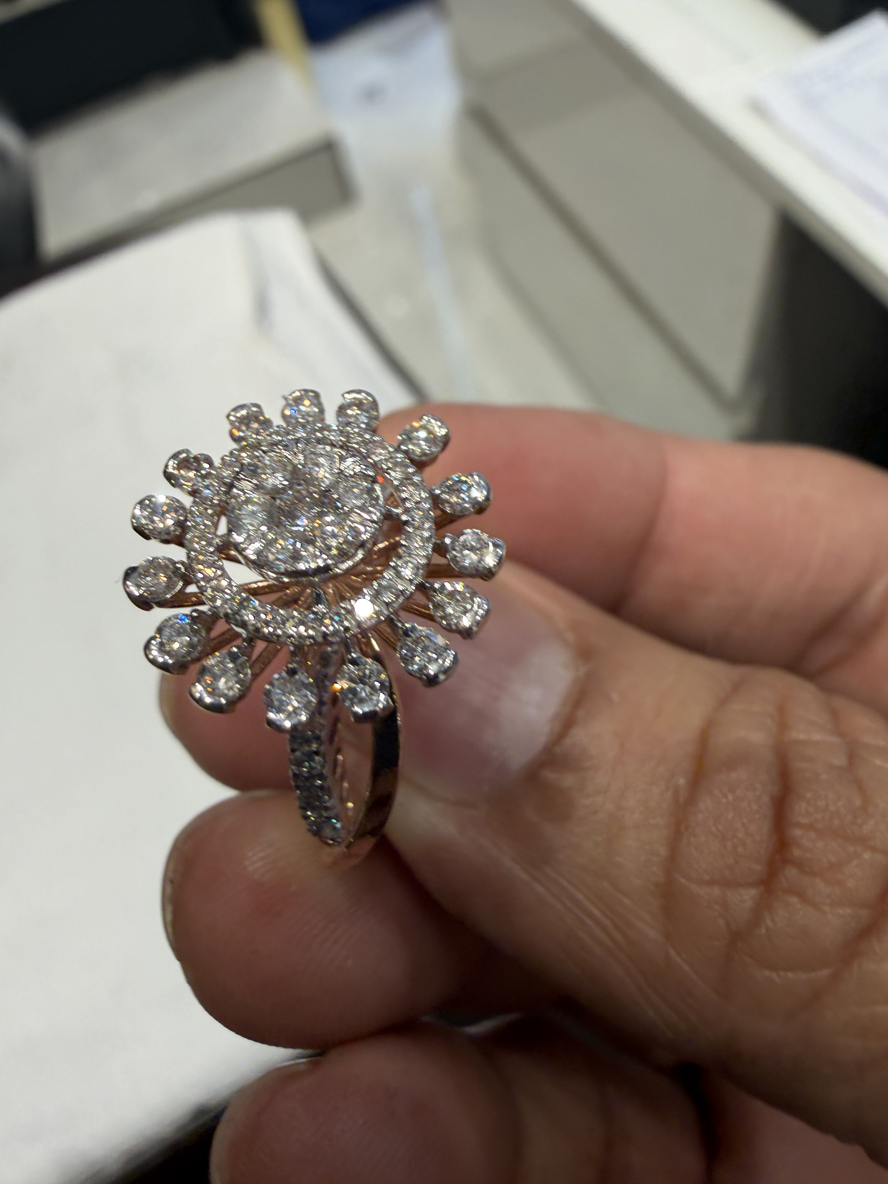 Collection rings piece